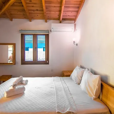 2+1 Ic Ve Dis Jakuzili Villa *