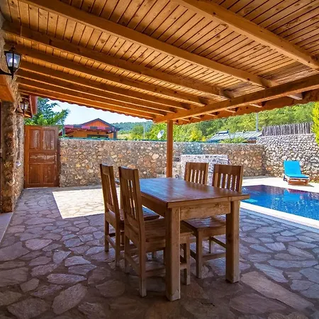 2+1 Ic Ve Dis Jakuzili Kinali (Aegean)